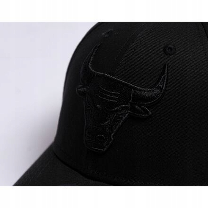 Кепка New Era Chicago Bulls NBA 9FORTY, чорна