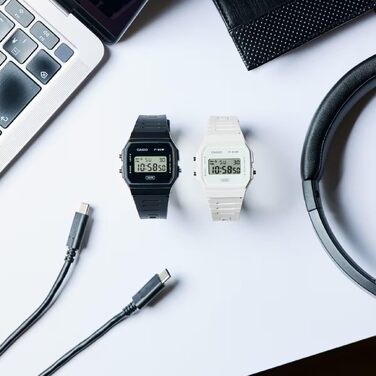 Чоловічий класичний цифровий годинник Casio F-91WB-7AEF білого кольору