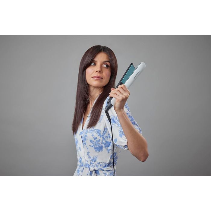 Випрямляч для волосся Remington Shine Therapy S8550 з керамічним покриттям, аргановою олією та вітаміном E, LCD-дисплей, 150-230°C