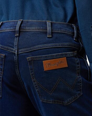 Чоловічі джинси Wrangler Texas Stretch W121XU13M заужені (Tapered), колір Rustic Navy, розмір 42W/32L