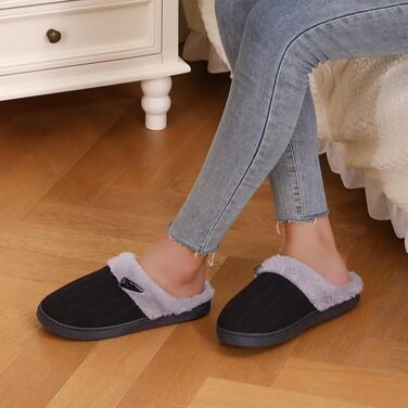 Жіночі зимові капці NineCiFun з плюшу та ефектом пам'яті (Memory Foam), протиковзкі, чорні, розмір 38/39 EU