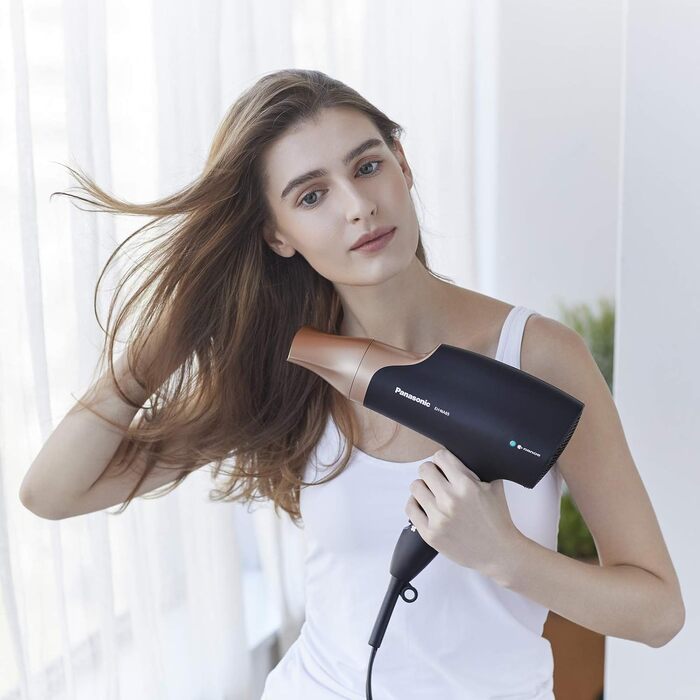 Фен для волосся Panasonic EH-NA7M-P825 nanoe з концентратором, 1600 Вт, складаний, для блиску та швидкого сушіння, Рожеве золото