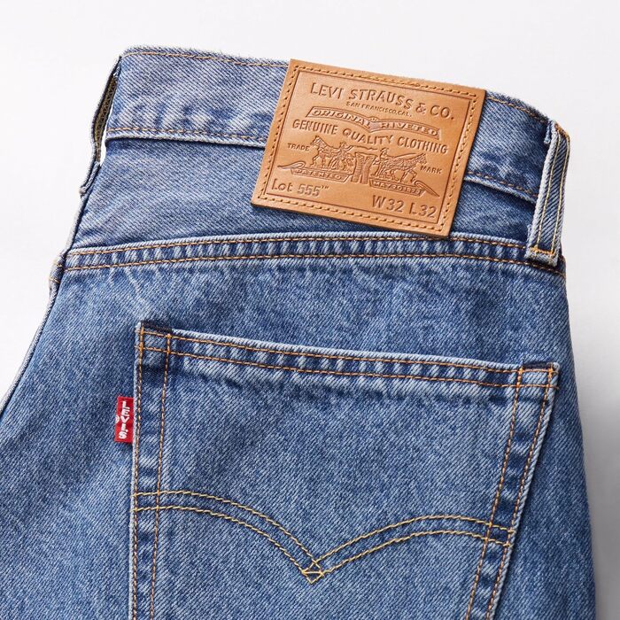 Чоловічі джинси Levi's 555 Relaxed Straight Blue Essentials, сині (34W / 34L)