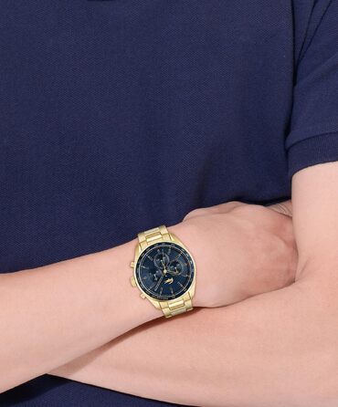Чоловічий годинник Lacoste Chronograph Boston: кварцовий хронограф у золотисто-синьому кольорі з металевим ремінцем