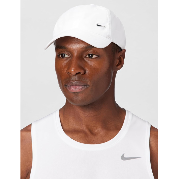 Кепка Nike Heritage86 з металевим логотипом Swoosh, біла (White/Metallic Silver)
