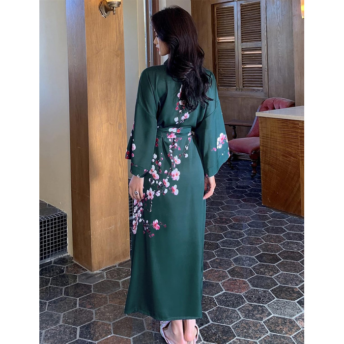 Жіночий халат з довгим рукавом з шовку та атласу з квітковим принтом (сливові квіти, темно-зелений)