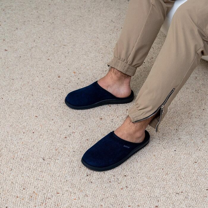 Ортопедичні чоловічі капці DrLuigi® — медичне взуття для дому, комфортні та легкі тапочки-сліпони протиковзні, темно-сині (розмір 41 EU)