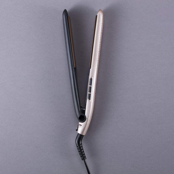Випрямляч для волосся Remington Wet2Straight Pro S7970 для вологого та сухого волосся, з датчиком вологості та LCD-дисплеєм, 140-230°C