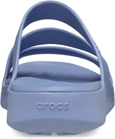 Жіночі сандалії Crocs Getaway Strappy, колір Blue Haze (блакитний), розмір 42 EU